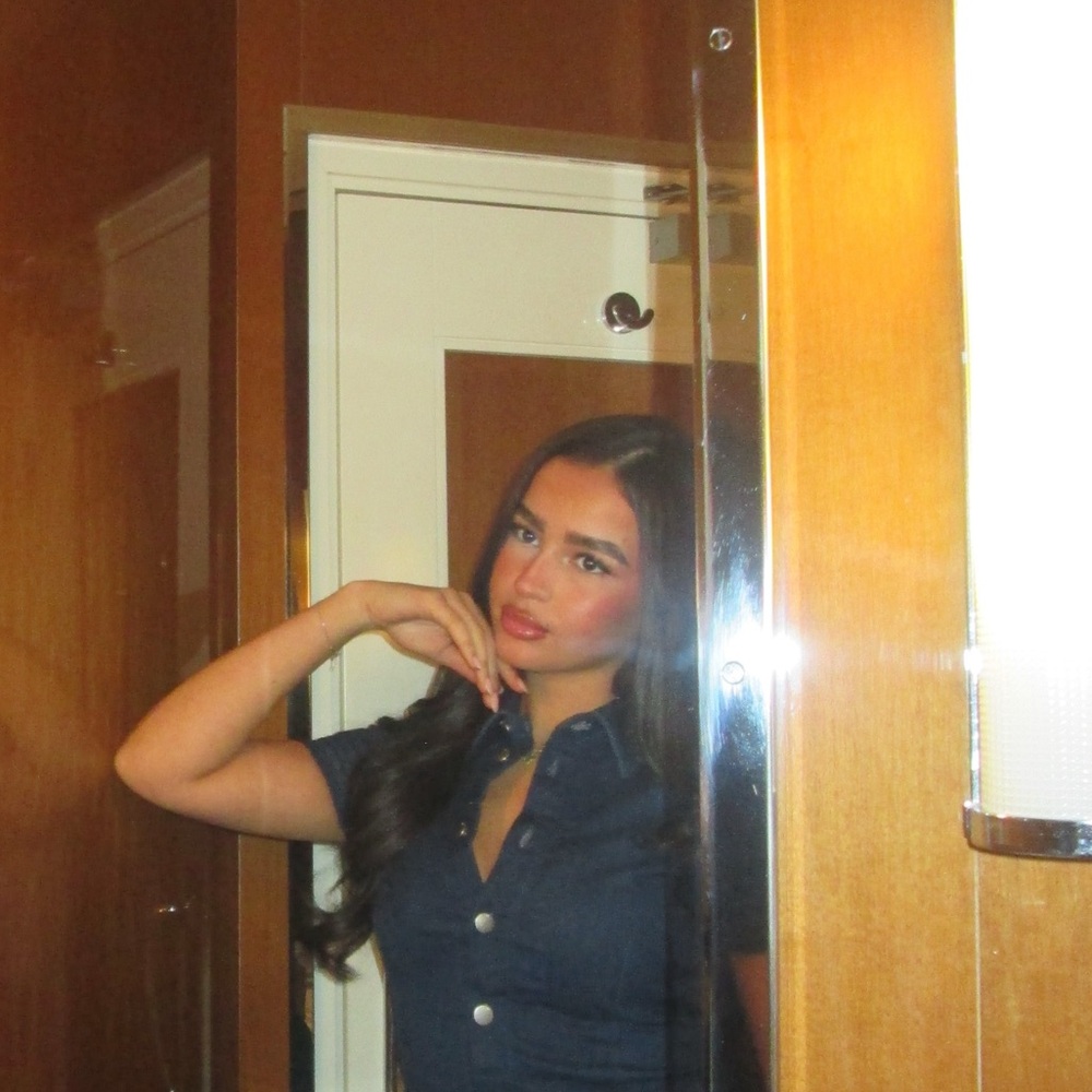 Meet your Posher, Iman